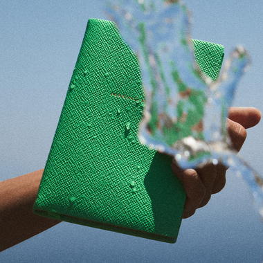 SMYTHSON X HUNZA G|理想的な夏のコンビネーション