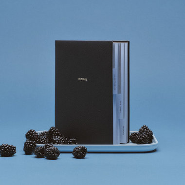 新品 SMYTHSON 2026 手帳 ギフトボックス付き ニュース | スマイソン SMYTHSON 日本公式オンラインストア