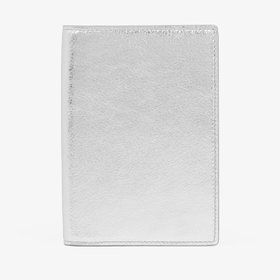 Passport Cover in Metallic Leather