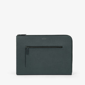 Small Laptop Case With Zip in Ludlow