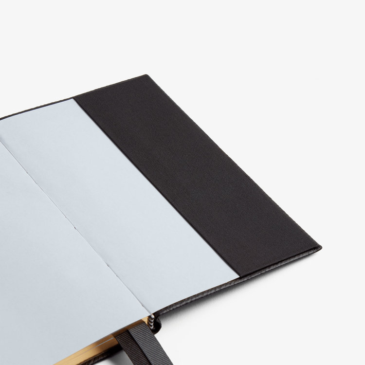 Smythson 【予約】2027 Chelsea Weekly Diary in Pastegrain BLACK