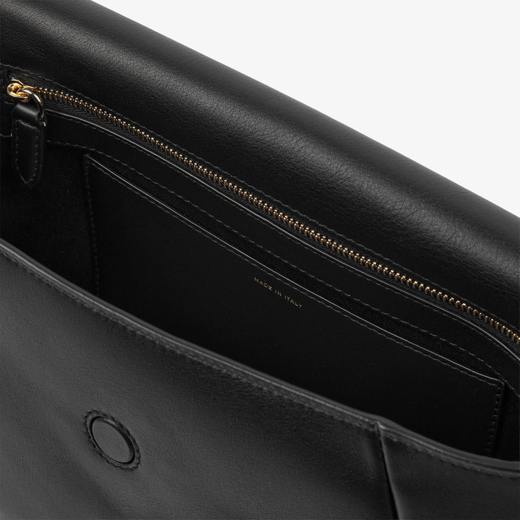Smythson Envelope Crossbody Bag in Milton BLACK