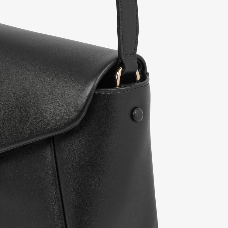 Smythson Envelope Crossbody Bag in Milton BLACK