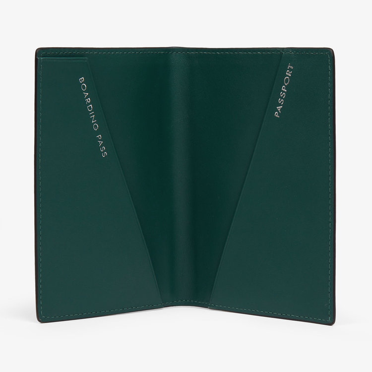 Smythson Panama Passport Cover FOREST GREEN