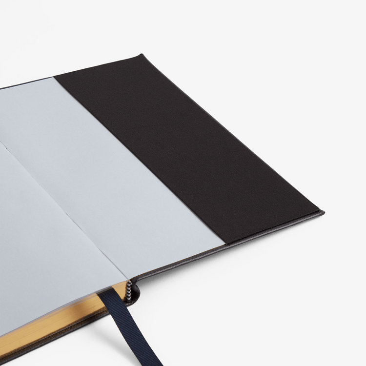 Smythson 2027 Soho Daily Diary in Pastegrain NAVY