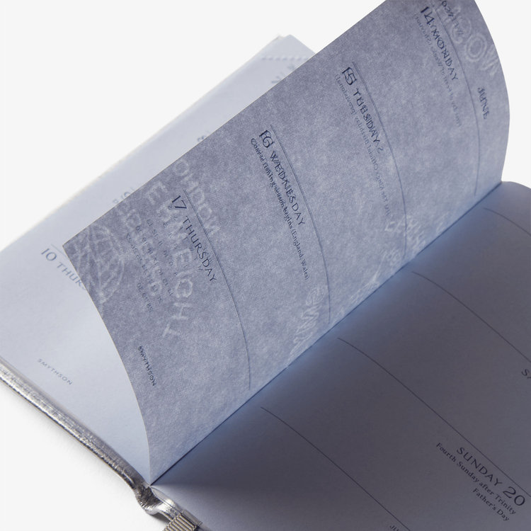 Smythson 【予約】2027 Panama Weekly Diary in Metallic Leather SILVER