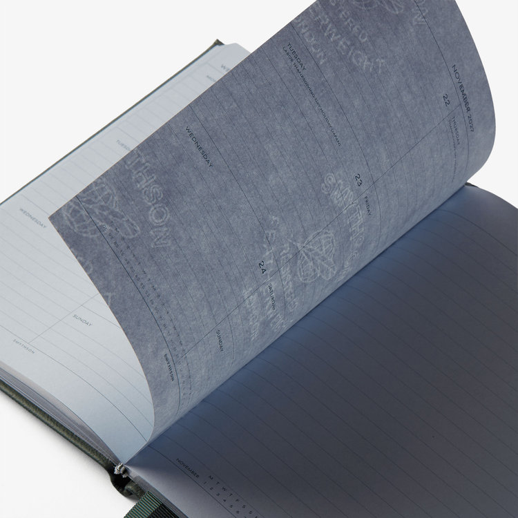 Smythson 【予約】2027 Soho Weekly Diary in Pastegrain SLATE GREEN