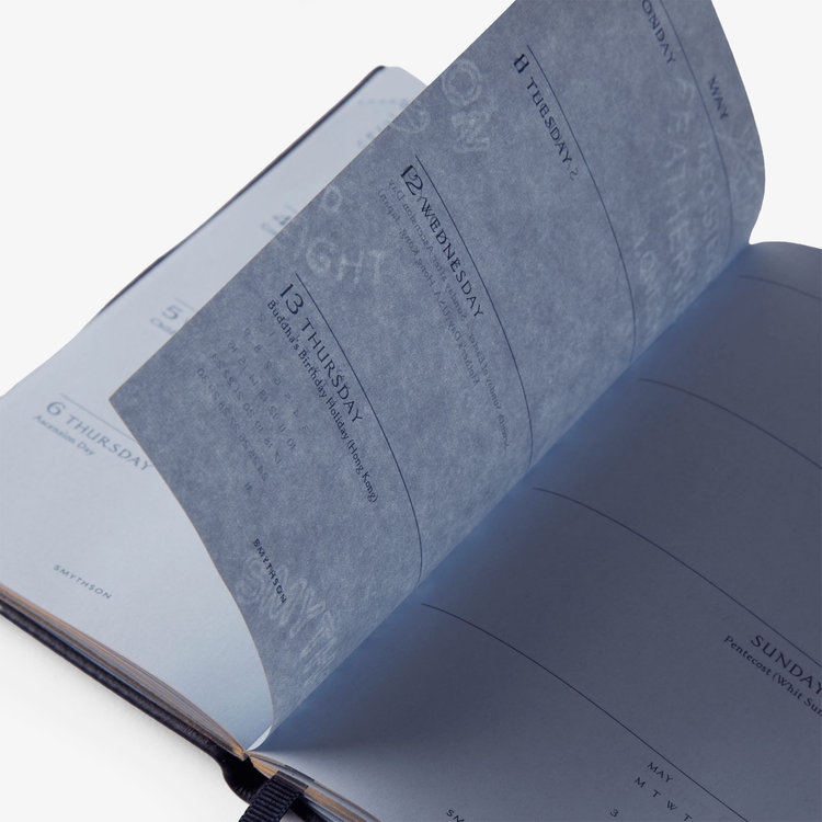Smythson 【予約】2027 Panama Weekly Diary with Pencil in Pastegrain NAVY
