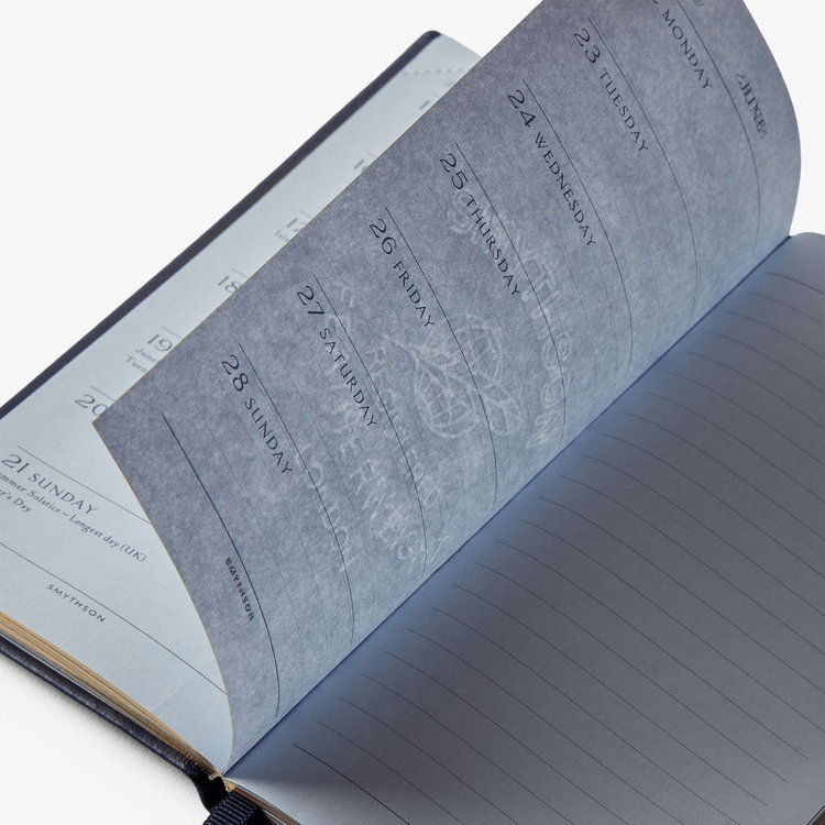 Smythson 【予約】2027 Memoranda Weekly Diary in Pastegrain NAVY