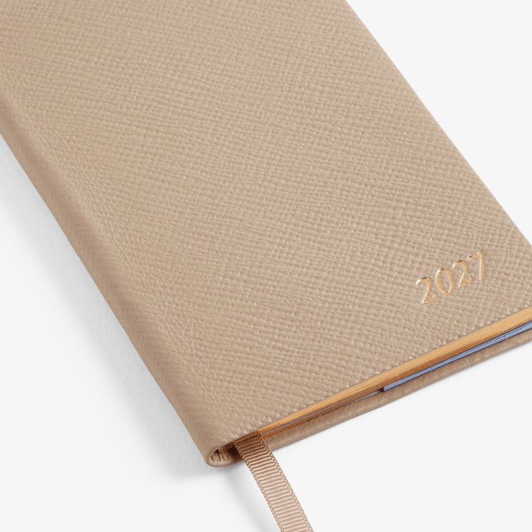 Smythson 【予約】2027 Panama Weekly Diary in Pastegrain SANDSTONE