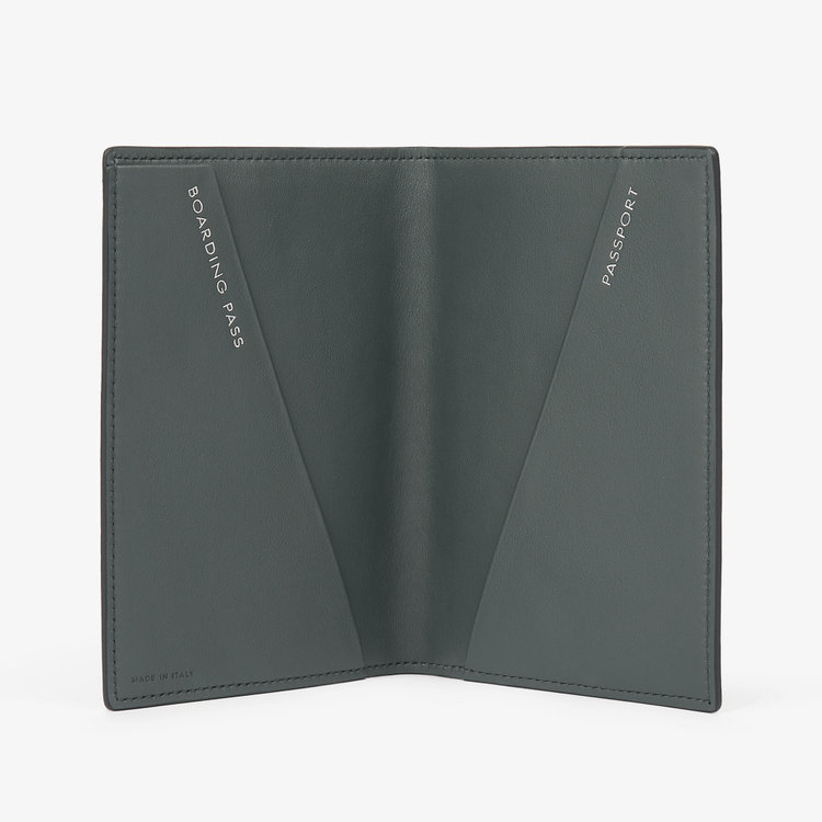 Passport Cover in Panama