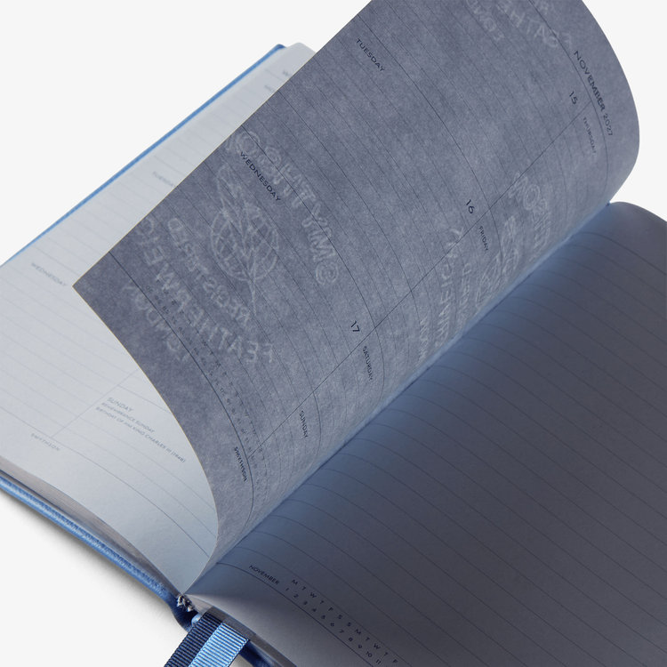 Smythson 【ポイント10%還元】2027 Soho Stars Weekly Diary in Pastegrain NILE BLUE