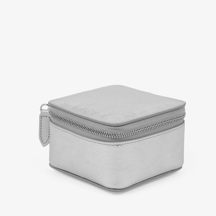 Medium Trinket Case in Metallic Leather