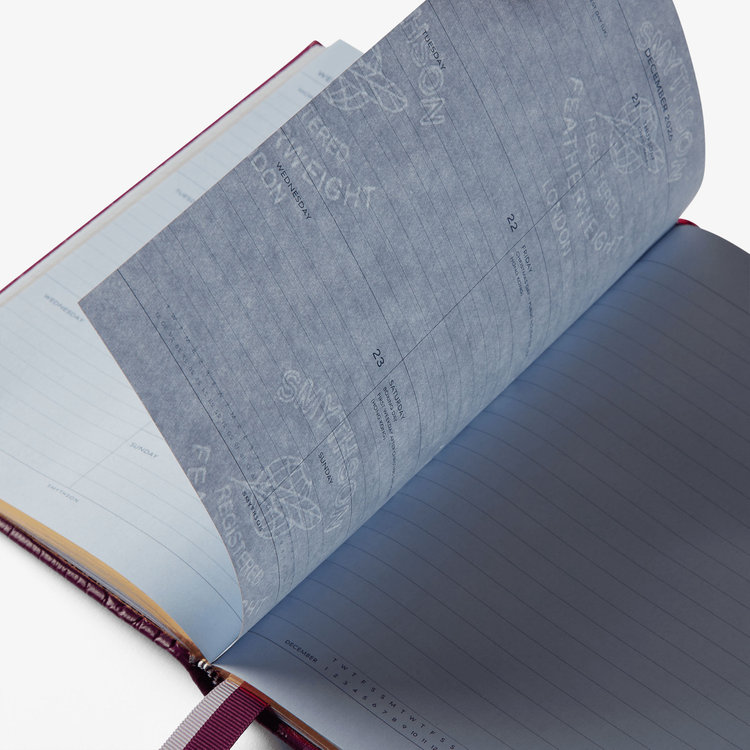 Smythson 【予約】2027 Soho Weekly Diary with Slide in Mara BRIGHT PURPLE