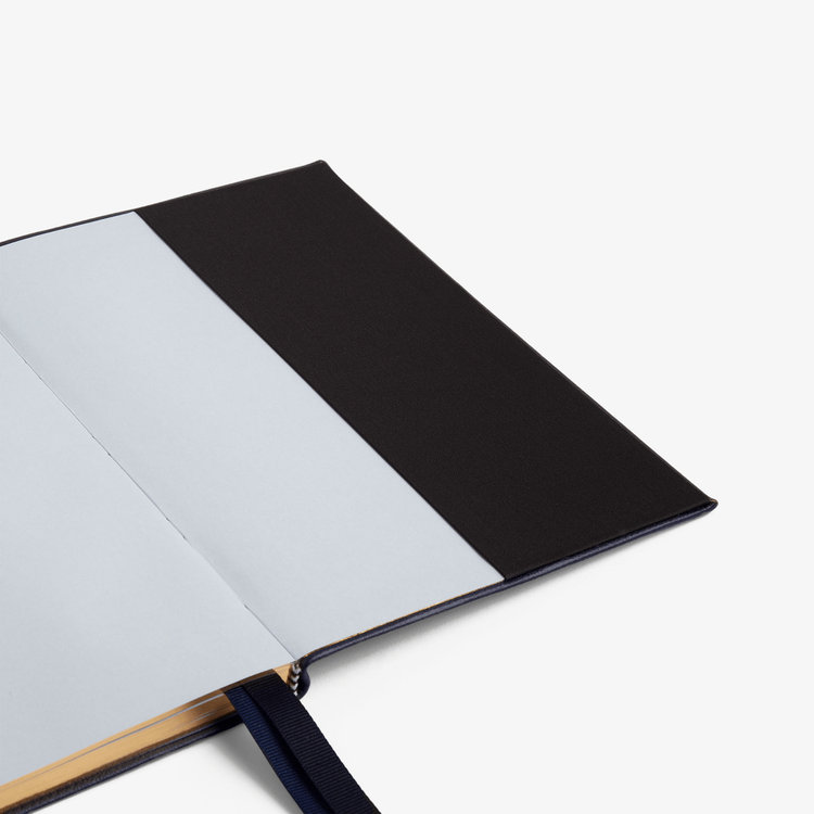 Smythson 【予約】2027 Soho Weekly Diary in Pastegrain NAVY