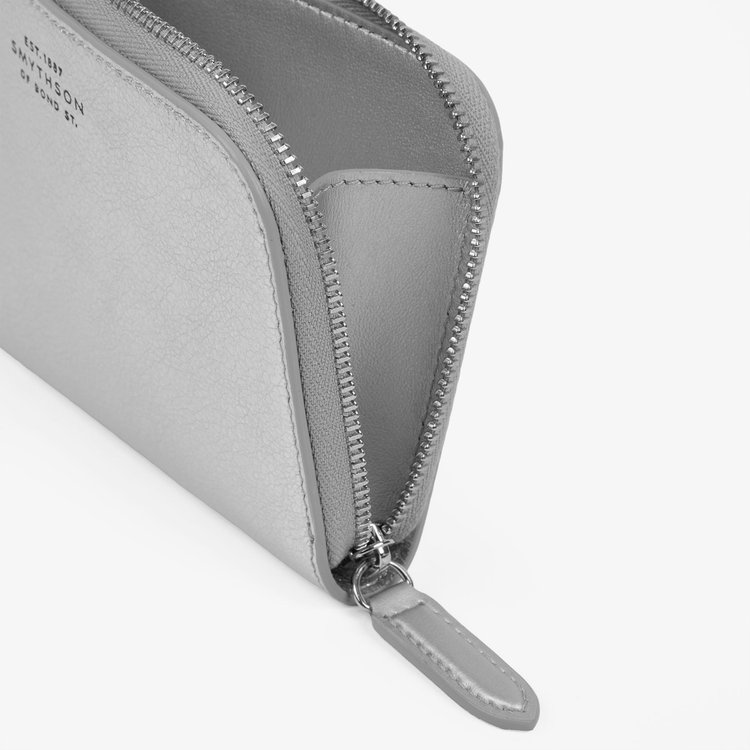 【ポイント10%還元】Small Flat Pouch in Metallic Leather