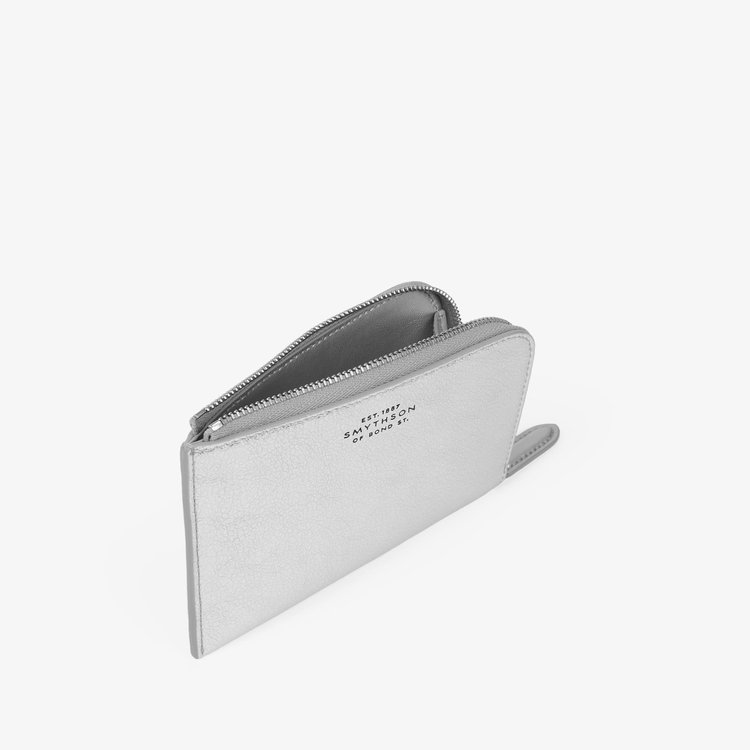 Smythson 【ポイント10%還元】Small Flat Pouch in Metallic Leather SILVER